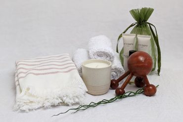 Aromaterapia: Eteeristen öljyjen hyödyt hyvinvointiin